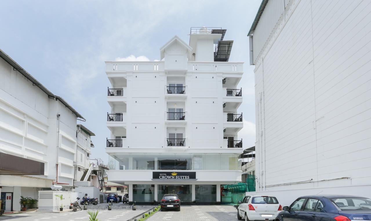 โรงแรมคราวน์ สวีท Kochi ภายนอก รูปภาพ