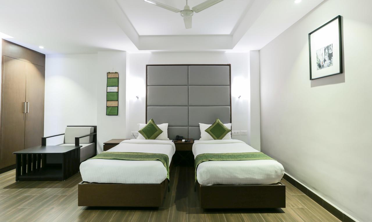 โรงแรมคราวน์ สวีท Kochi ภายนอก รูปภาพ